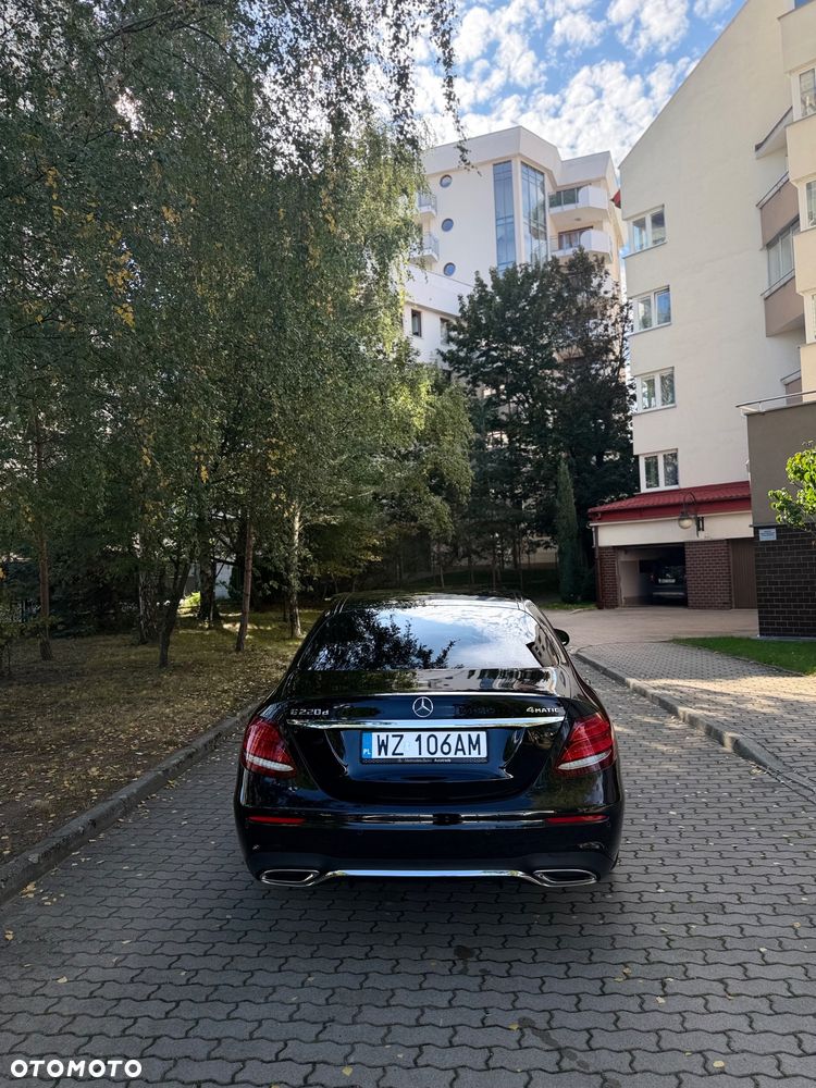 Mercedes-Benz Klasa E 220 d 4-Matic 9G-TRONIC - 8