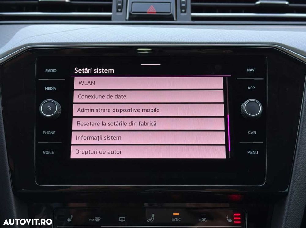 Volkswagen Passat - 34