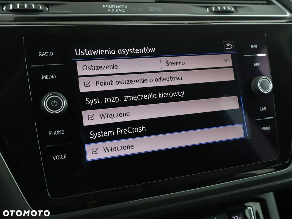 Volkswagen Touran 1.4 TSI BMT Comfortline DSG - 27