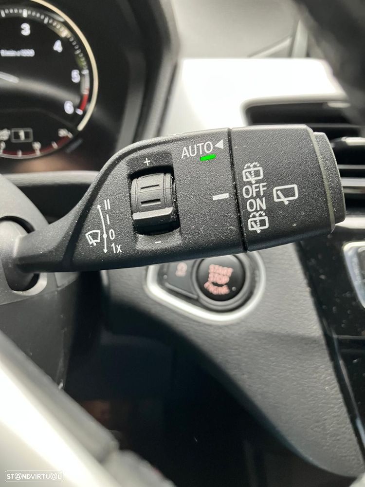 BMW X1 16 d sDrive Advantage — fotografia 11