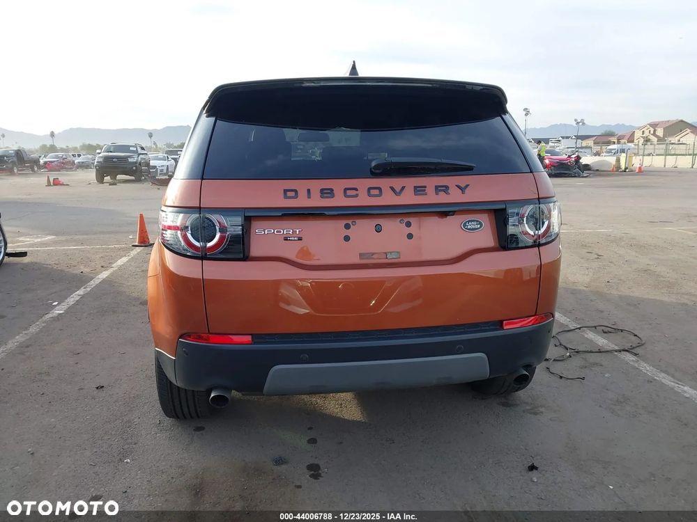 Land Rover Discovery Sport - 27