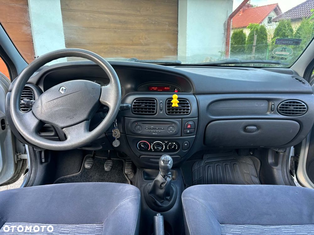 Renault Megane 1.6 - 14