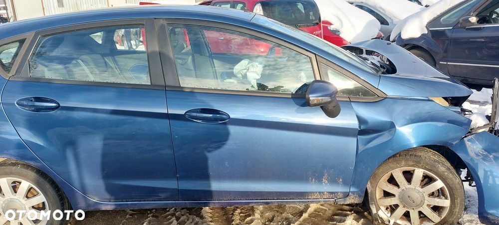 Ford Fiesta mk7 c9 drzwi prawy przód kompletne - 1