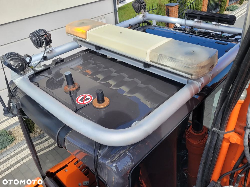 Hitachi ZX 140W / ROTOTILT ze szczypcami / system GPS 3D LEICA / - 21
