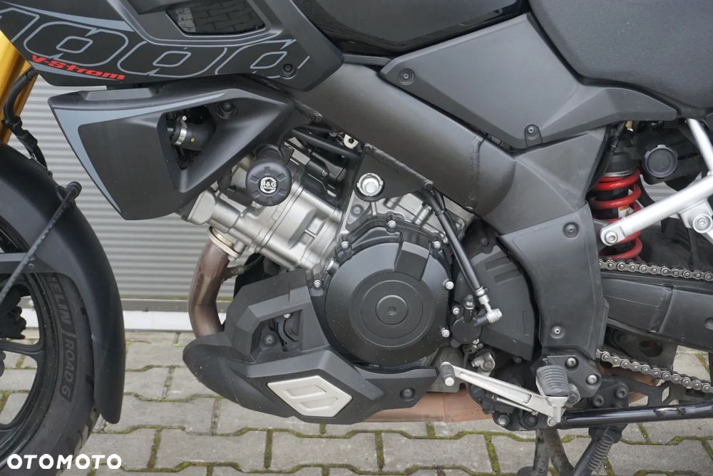 Suzuki V-STROM - 26