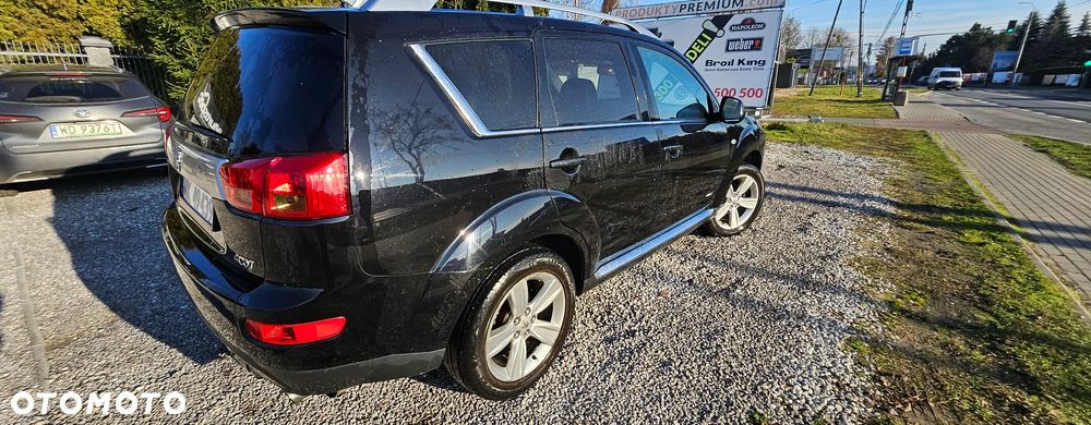 Peugeot 4007 Automatik 7-Sitzer Platinum - 2