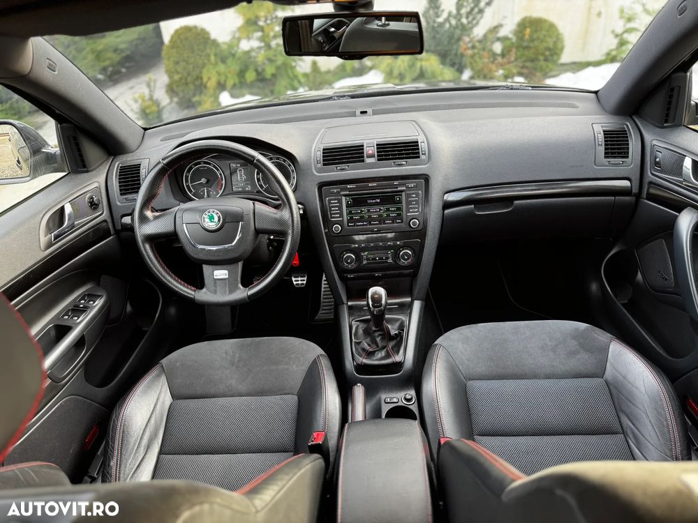 Skoda Octavia 2.0 TFSI RS - 25