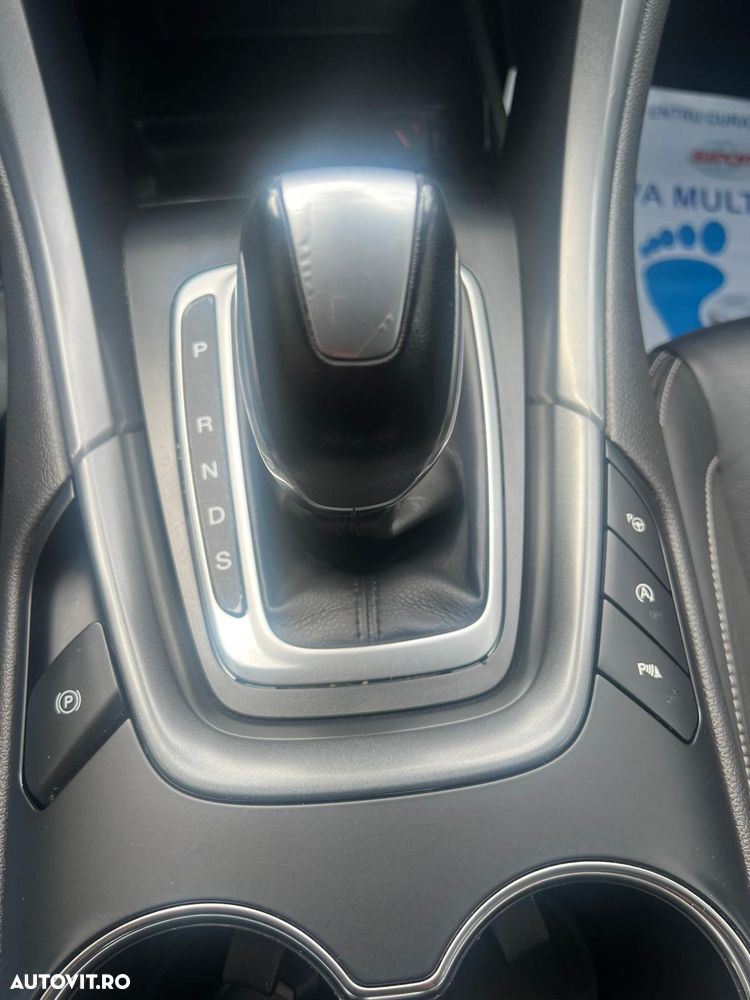 Ford Mondeo 2.0 TDCi Powershift AWD Titanium - 14