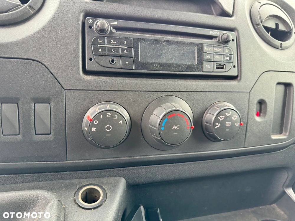 Renault Master - 11