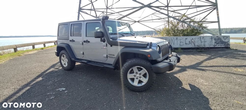 Jeep Wrangler 3.6 Unlim X - 23