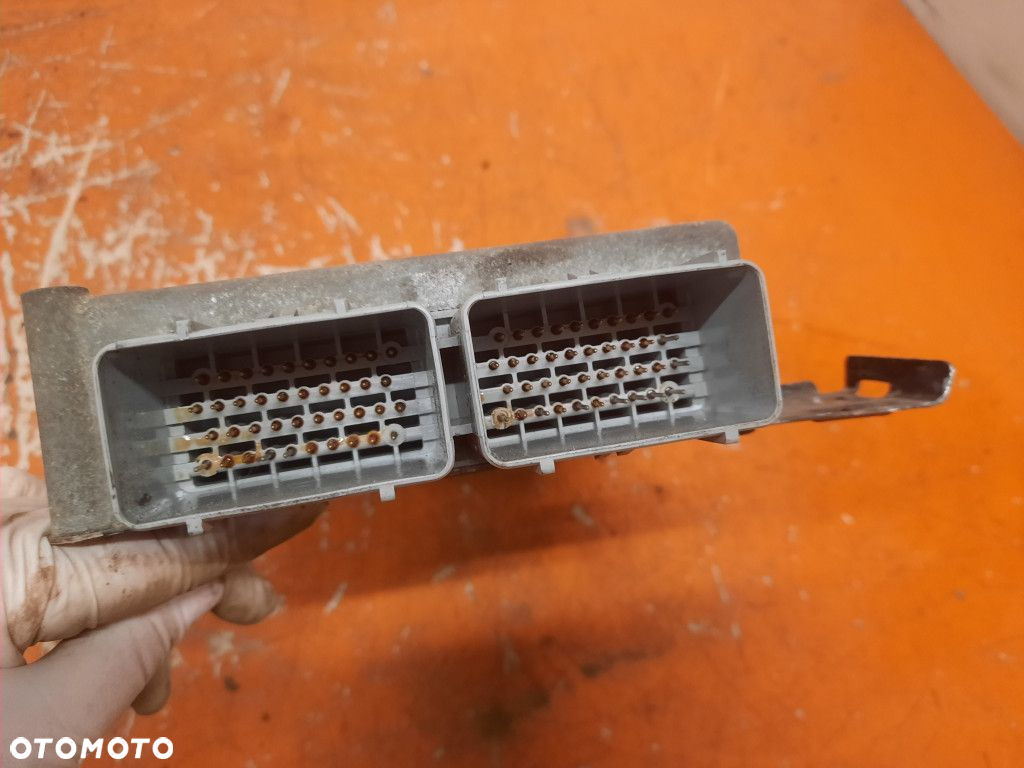 CHRYSLER PT CRUISER I 00-06 STEROWNIK KOMPUTER SILNIKA 04745860 - 3