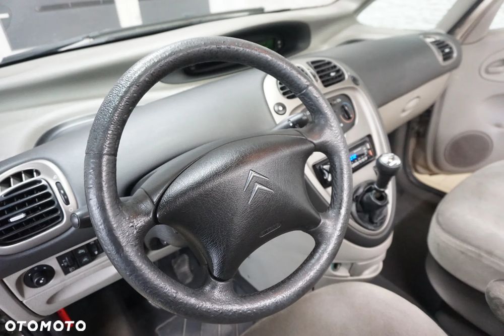 Citroën Xsara Picasso Confort - 16