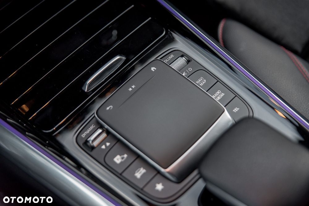 Mercedes-Benz Klasa B 200 d AMG Line 8G-DCT - 34