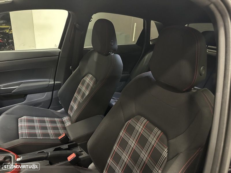 VW Polo 2.0 TSI GTI DSG - 24