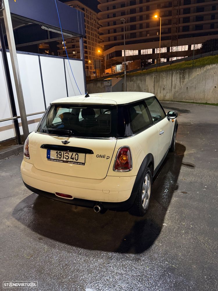 MINI 3 Portas One D - 5