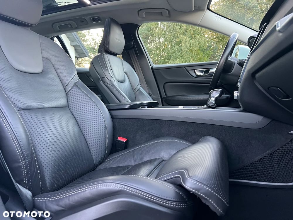 Volvo V60 T5 AWD Geartronic Inscription - 37