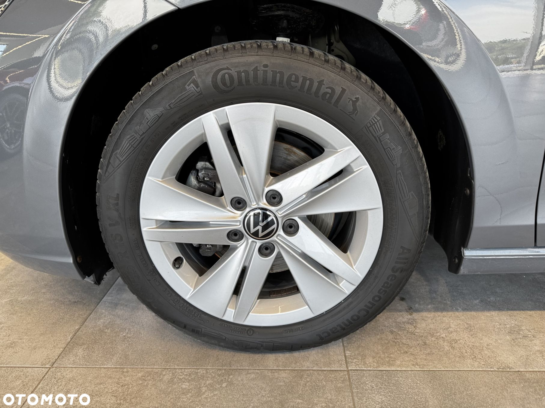 Volkswagen Golf - 11