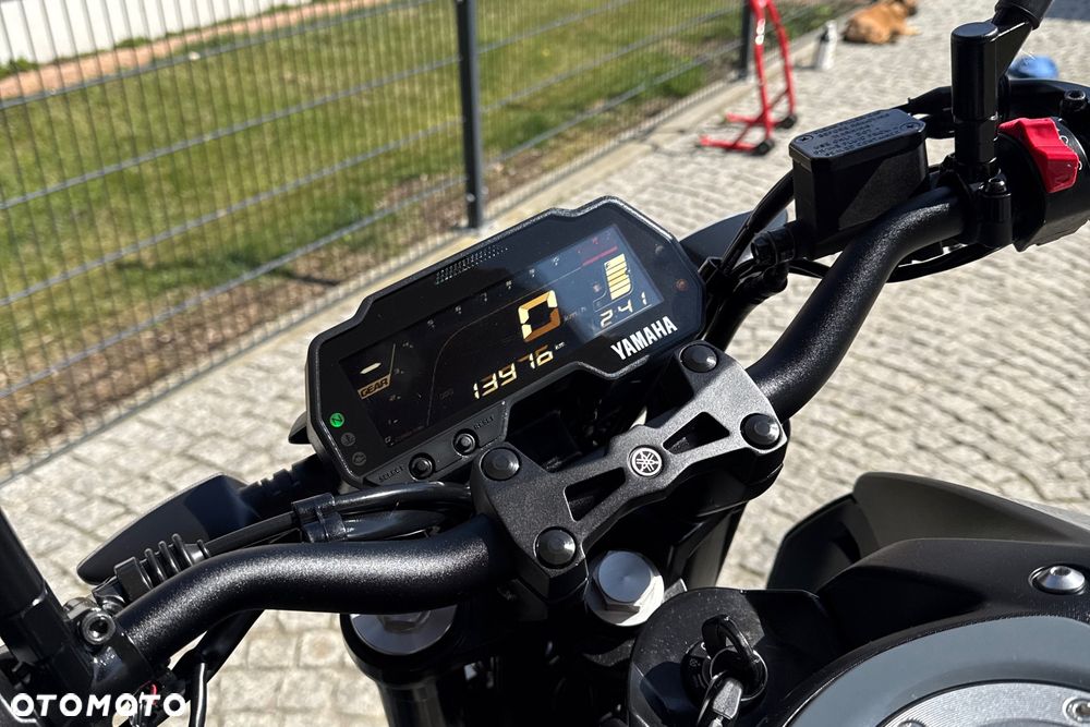 Yamaha MT - 16