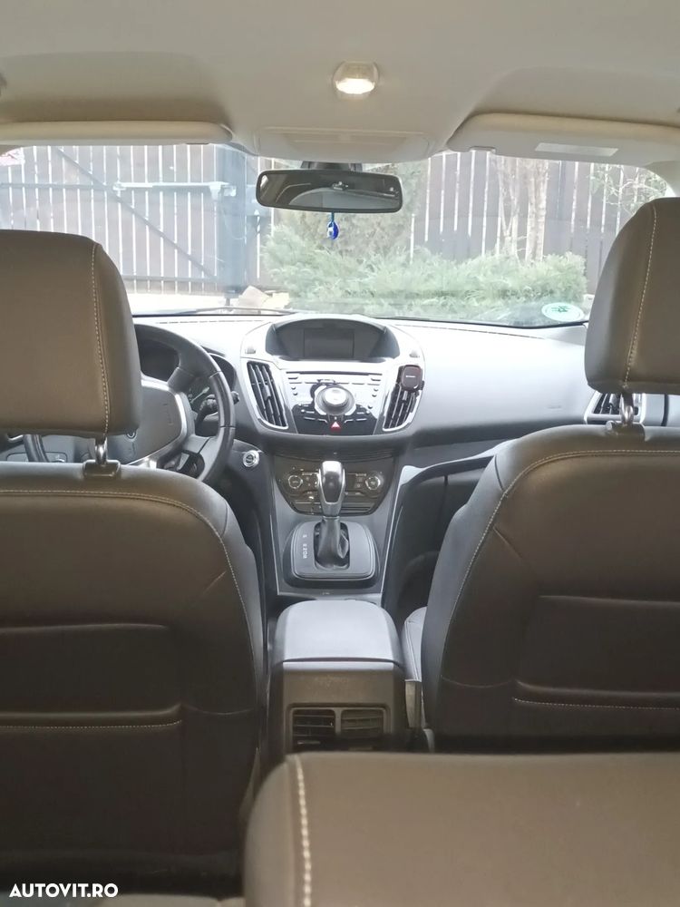 Ford Kuga 2.0 TDCi 4x4 Aut. Titanium - 9