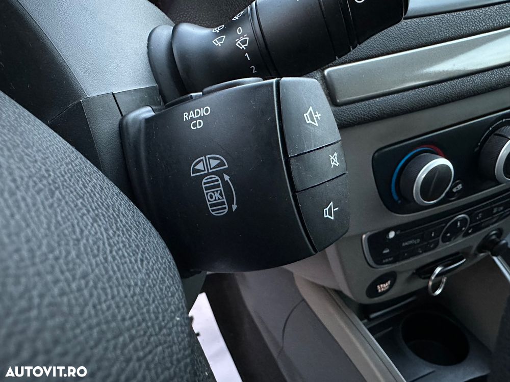 Renault Megane 1.6 16V 100 Authentique - 14