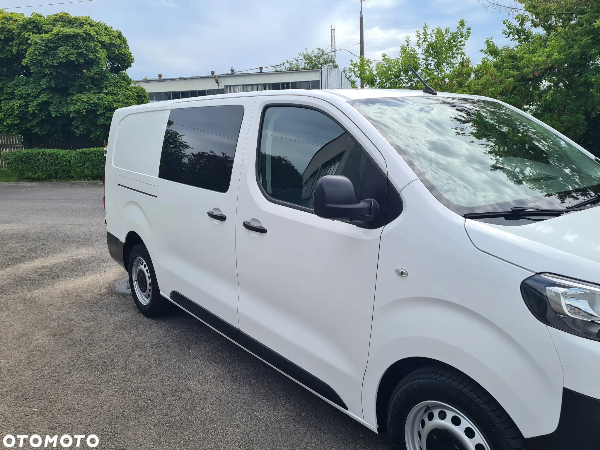 Peugeot Expert 2.0 BlueHDi Standard 3,0t Premium (bryg.) - 35