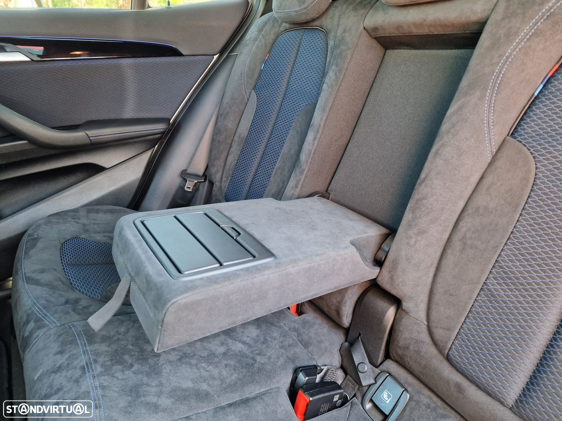 BMW X2 18 d sDrive Auto Pack M - 19