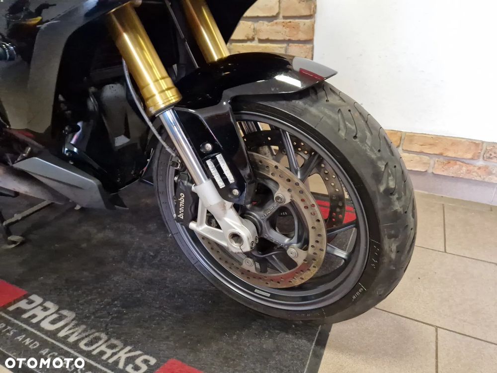 BMW RS - 22