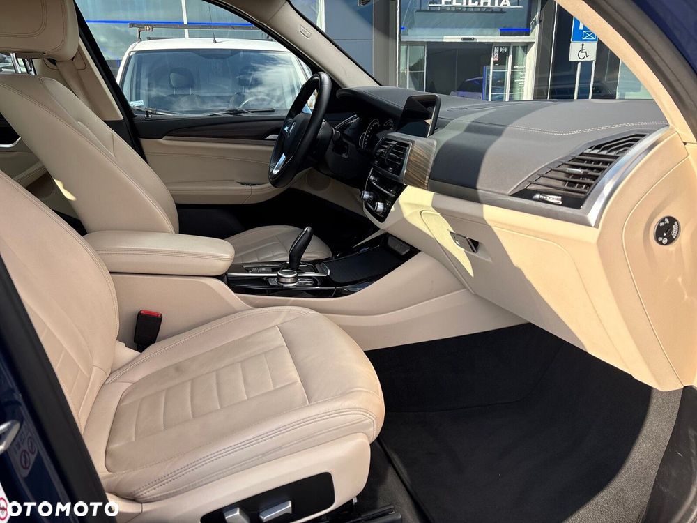 BMW X3 xDrive30e Luxury Line - 9
