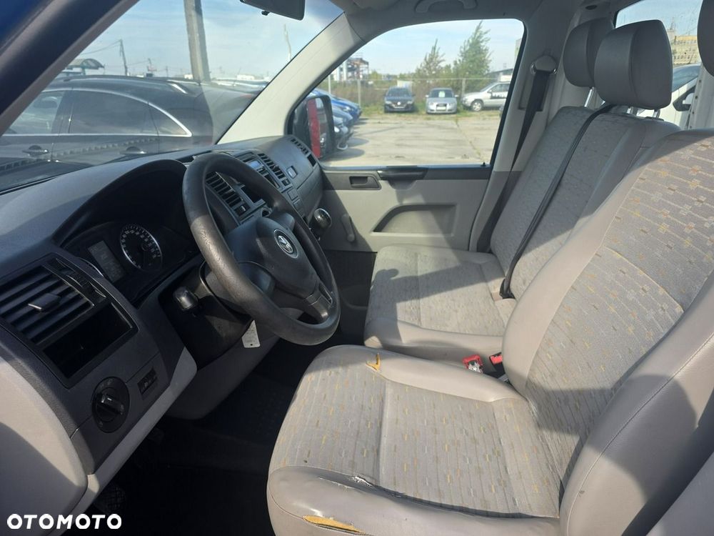 Volkswagen Transporter - 11