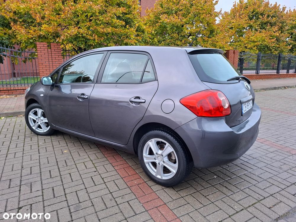 Toyota Auris 1.6 VVT-i Sol - 4