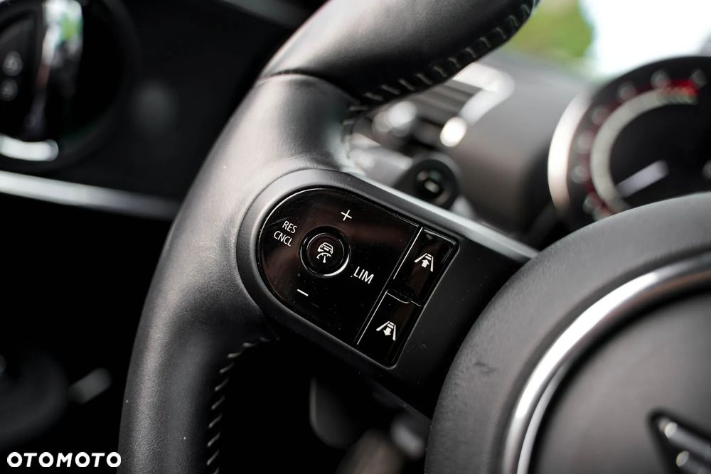 MINI John Cooper Works - 35