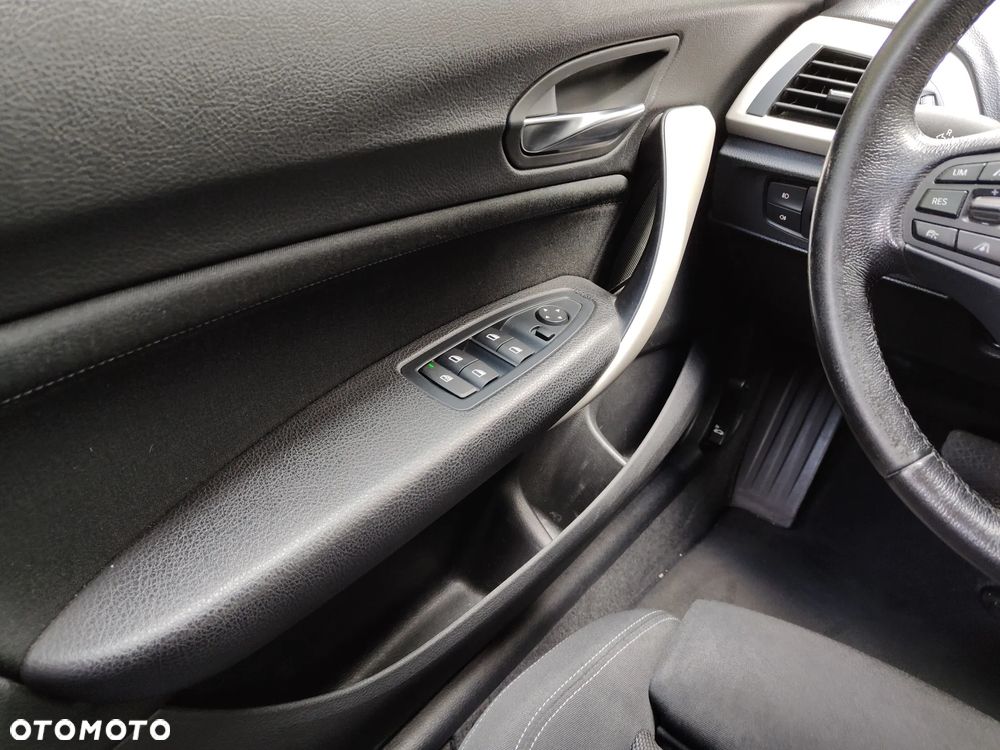BMW Seria 1 116d Sport Line Shadow - 20