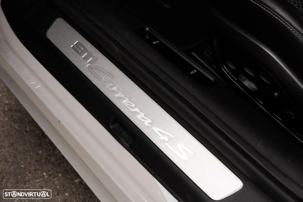 Porsche 911 (992) Carrera 4S PDK - 59