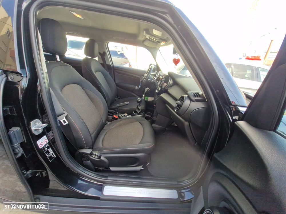 MINI 5 Portas Cooper D Seven - 11