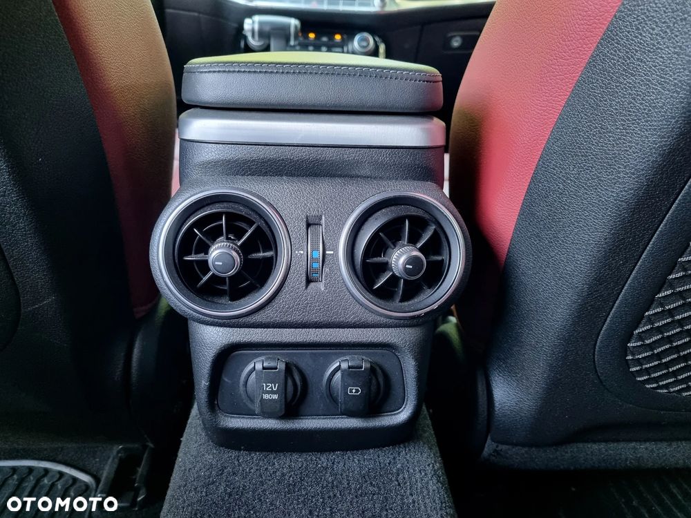 Kia Stinger 3.3 T-GDI V6 GT AWD - 29