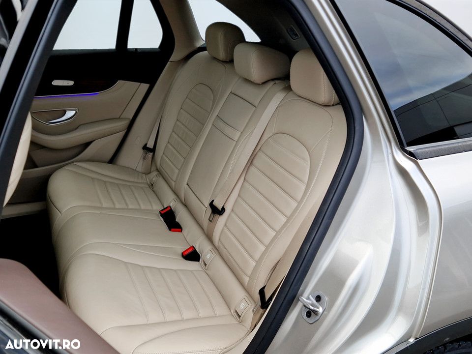Mercedes-Benz GLC 300 4MATIC - 13