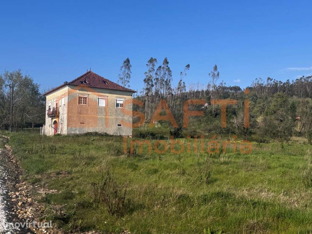 Moradia para Restauro com Terreno | Barreiro-Lagares - Colmeias-Mem... - Grande imagem: 2/10