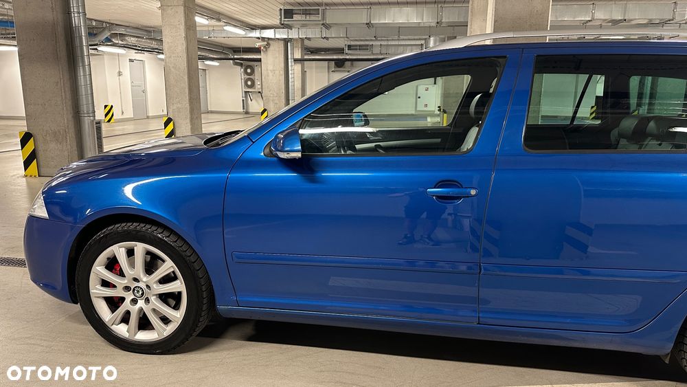 Skoda Octavia 2.0 TDI DPF RS - 30