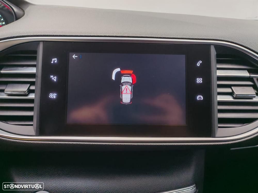 Peugeot 308 1.5 BlueHDi Style J17 EAT8 - 22