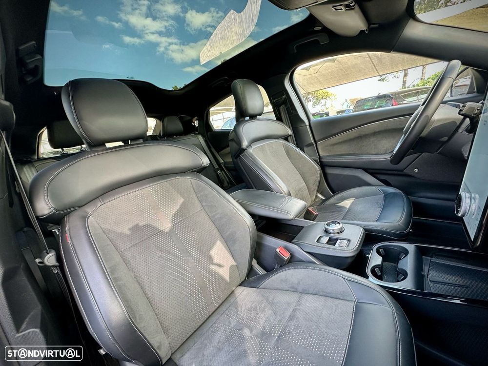 Ford Mustang Mach-E GT AWD - 11