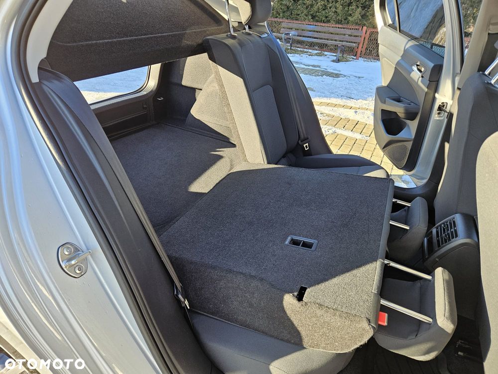 Volkswagen Golf 2.0 TDI Life - 8