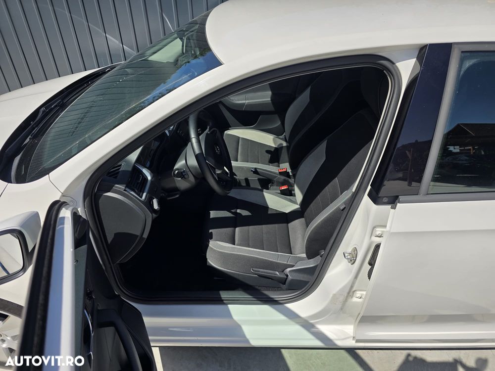 Skoda RAPID 1.4 TSI Ambition DSG - 5