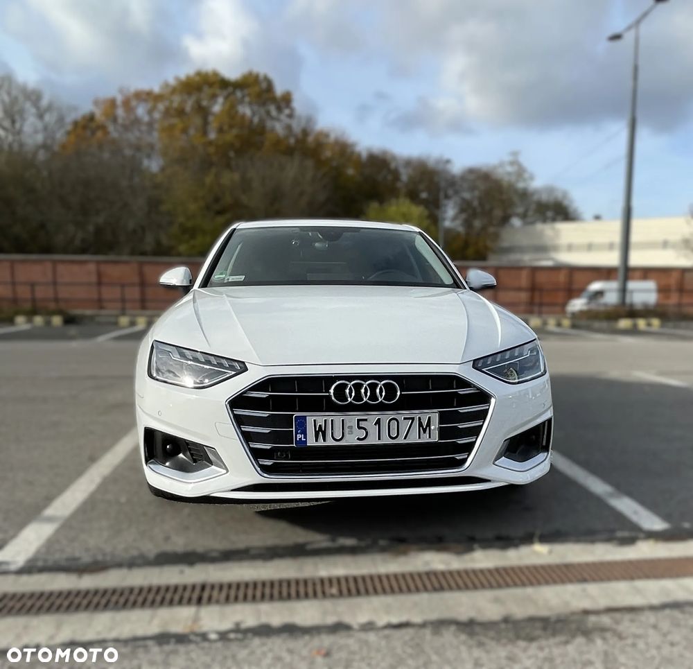 Audi A4 Limousine - 4