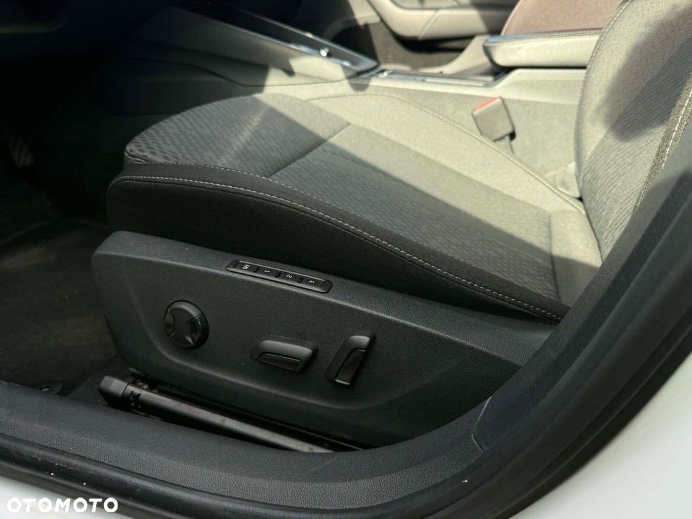 Skoda Octavia 2.0 TDI Style DSG - 17