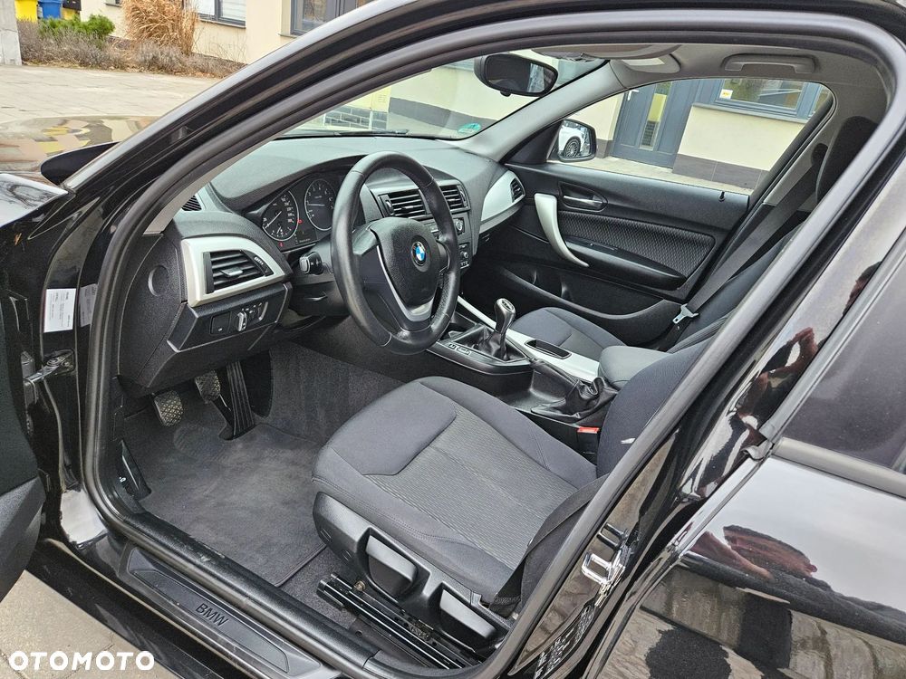 BMW Seria 1 116i - 8