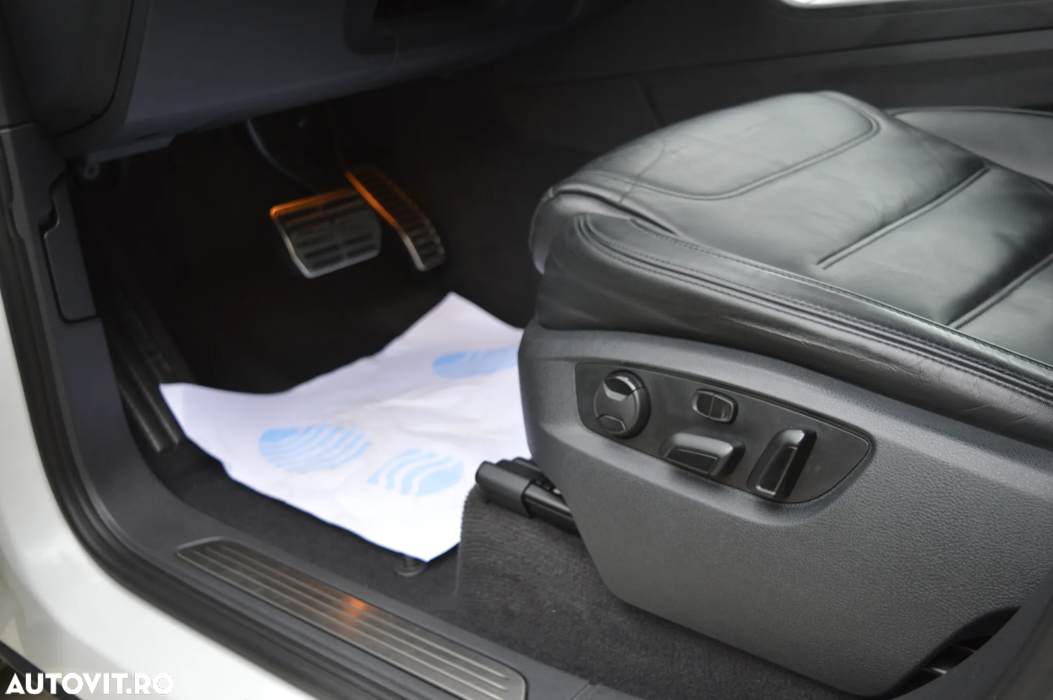 Volkswagen Touareg 3.0 V6 TDI BMT - 20