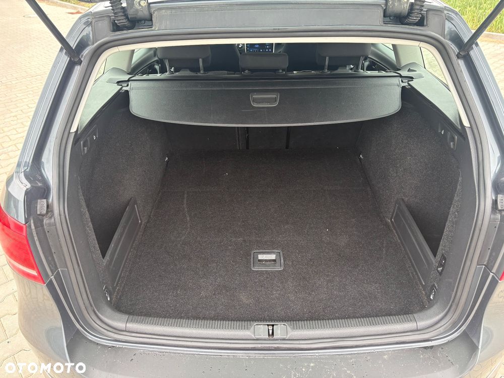 Volkswagen Passat 2.0 Blue TDI DSG SCR Comfortline - 17