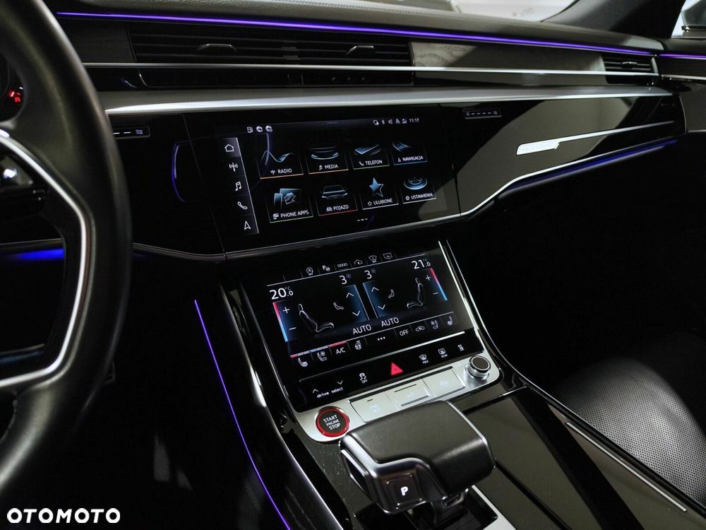 Audi S8 - 11