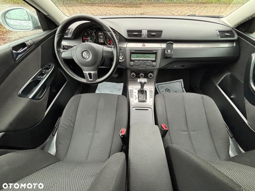 Volkswagen Passat Variant 2.0 TDI DPF DSG Comfortline - 26