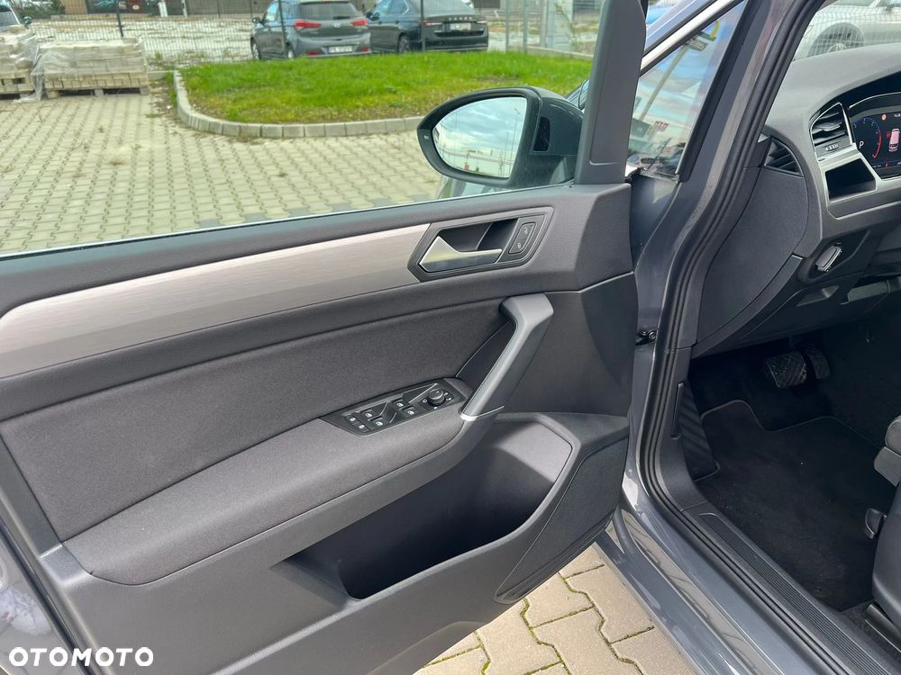 Volkswagen Touran 1.5 TSI EVO Comfortline DSG - 9